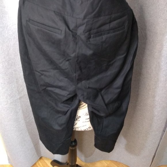 Rafaela black Capri pants size 12 petite black stretch - Picture 3 of 4
